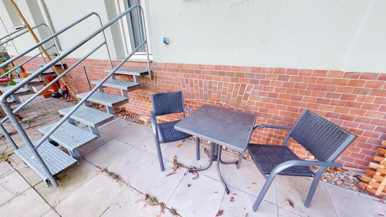 Sweethome - Business-Apartment Mit Kueche, Terrasse, Stellplatz マクデブルク エクステリア 写真